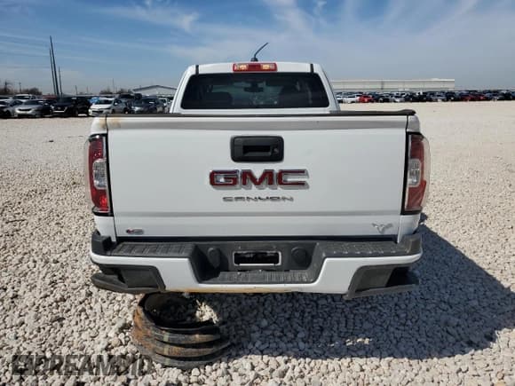 ✅ 2022 GMC Canyon 2WD Elevation Standard • VIN: 1GTH5BEN9N1296898 • Lot: 48572565. Listed on Copart with 21,590 mi. Free auction sales archive from the USA and detailed vehicle history report at DreamBid. Image 6.