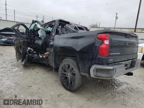 ✅ 2019 Chevrolet Silverado 1500 LT • VIN: 3GCPWCED5KG244087 • Lot: 39418294. Wystawiony na Copart z przebiegiem Nie podano. Bezpłatny archiwum sprzedaży aukcyjnych z USA i szczegółowy raport historii pojazdu na DreamBid. Zdjęcie 2.