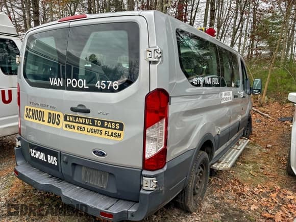 ✅ 2017 Ford Transit XL • VIN: 1FMZK1ZM0HKA09046 • Лот: 94977545. Опубликован ранее на Copart с пробегом Не указан. Бесплатный доступ к архиву аукционных продаж из США и подробный отчёт об истории автомобиля на DreamBid. Изображение 4.