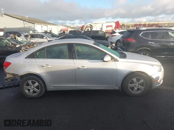 ✅ 2014 Chevrolet Cruze 1LT • VIN: 1G1PC5SB7E7219031 • Lot: 43581337. Listed on IAAI with 150,660 mi. Free auction sales archive from the USA and detailed vehicle history report at DreamBid. Image 13.