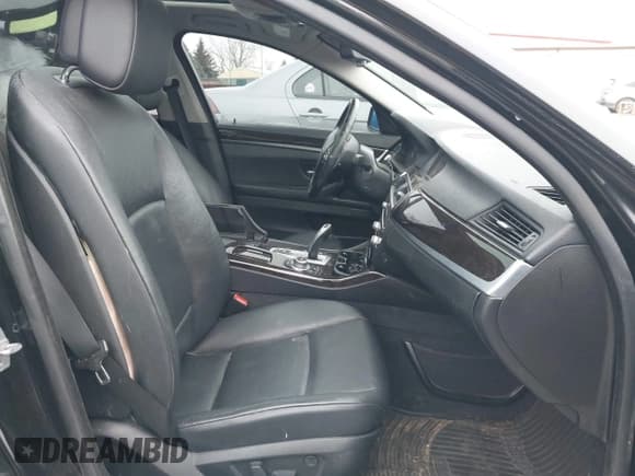 ✅ 2013 BMW 5 Series 535i xDrive • VIN: WBAFU7C57DDU73100 • Lot: 41591446. Listed on IAAI with Not provided. Free auction sales archive from the USA and detailed vehicle history report at DreamBid. Image 5.