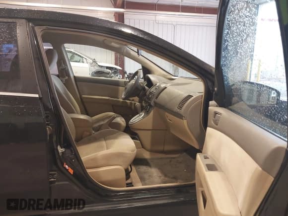 ✅ 2007 Nissan Sentra S • VIN: 3N1AB61E97L638694 • Лот: 43749135. Опубликован ранее на IAAI с пробегом 129 633 миль. Бесплатный доступ к архиву аукционных продаж из США и подробный отчёт об истории автомобиля на DreamBid. Изображение 5.