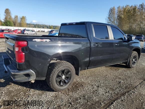 ✅ 2020 Chevrolet Silverado 1500 LT • VIN: 1GCUYDED4LZ168351 • Lot: 73703314. Wystawiony na Copart z przebiegiem 105 320 mil. Bezpłatny archiwum sprzedaży aukcyjnych z USA i szczegółowy raport historii pojazdu na DreamBid. Zdjęcie 3.