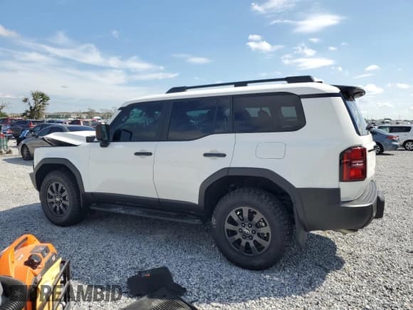 ✅ 2025 Toyota Land Cruiser 1958 Edition • VIN: JTEABFAJ9S5011766 • Lot: 80958305. Wystawiony na Copart z przebiegiem 5 388 mil. Bezpłatny archiwum sprzedaży aukcyjnych z USA i szczegółowy raport historii pojazdu na DreamBid. Zdjęcie 2.