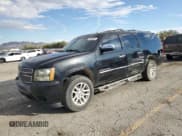 ✅ 2013 Chevrolet Suburban LTZ • VIN: 1GNSKKE76DR147159 • Lot: 85884865. Wystawiony na Copart z przebiegiem 142 686 mil. Bezpłatny archiwum sprzedaży aukcyjnych z USA i szczegółowy raport historii pojazdu na DreamBid. Zdjęcie 1.