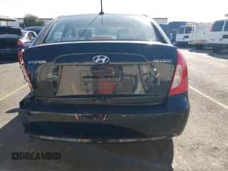 2010 Hyundai Accent GLS z VIN KMHCN4AC7AU508535, wystawiony jako Copart lot #79732904 z przebiegiem 131 851 mil mil oraz Szkoda całkowita • Salvage title. Historia ofert i sprzedaży dostępna na DreamBid. Obrazek 6.