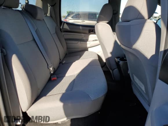 ✅ 2012 Toyota Tacoma • VIN: 3TMLU4EN5CM086033 • Lot: 87375995. Listed on Copart with 100,692 mi. Free auction sales archive from the USA and detailed vehicle history report at DreamBid. Image 10.