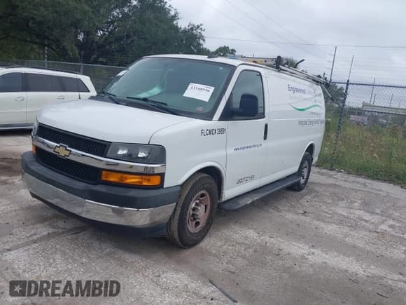 ✅ 2019 Chevrolet Express Cargo • VIN: 1GCWGAFG1K1343803 • Лот: 43348930. Опубликован ранее на IAAI с пробегом 78 202 миль. Бесплатный доступ к архиву аукционных продаж из США и подробный отчёт об истории автомобиля на DreamBid. Изображение 2.