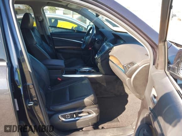 ✅ 2019 Acura MDX Technology • VIN: 5J8YD4H57KL015208 • Lot: 43399413. Wystawiony na IAAI z przebiegiem 91 709 mil. Bezpłatny archiwum sprzedaży aukcyjnych z USA i szczegółowy raport historii pojazdu na DreamBid. Zdjęcie 5.