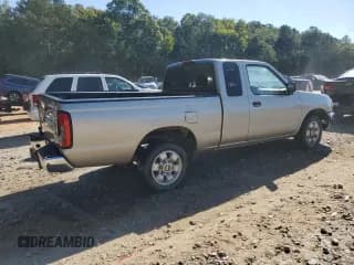 ✅ 2000 Nissan Frontier XE • VIN: 1N6DD26S2YC435166 • Лот: 84646135. Опубликован ранее на Copart с пробегом 302 751 миль. Бесплатный доступ к архиву аукционных продаж из США и подробный отчёт об истории автомобиля на DreamBid. Изображение 3.