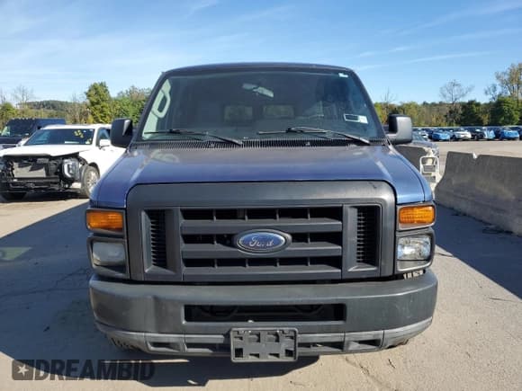 ✅ 2010 Ford Econoline Passenger XL • VIN: 1FBNE3BL8ADA92554 • Lot: 85097105. Listed on Copart with 165,640 mi. Free auction sales archive from the USA and detailed vehicle history report at DreamBid. Image 5.