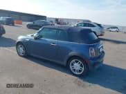 ✅ 2009 MINI Convertible S • VIN: WMWMS33589TG89415 • Лот: 42936018. Опубликован ранее на IAAI с пробегом 99 729 миль. Бесплатный доступ к архиву аукционных продаж из США и подробный отчёт об истории автомобиля на DreamBid. Изображение 3.
