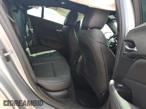 ✅ 2024 Cadillac CT4 Luxury • VIN: 1G6DA5RK2R0118440 • Lot: 71874584. Wystawiony na Copart z przebiegiem 5 264 mil. Bezpłatny archiwum sprzedaży aukcyjnych z USA i szczegółowy raport historii pojazdu na DreamBid. Zdjęcie 10.