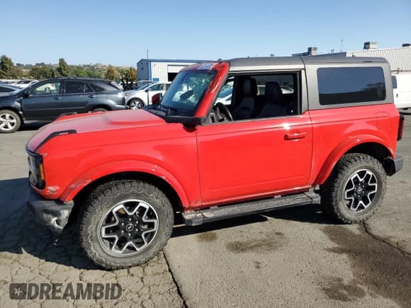 ✅ 2023 Ford Bronco • VIN: 1FMDE5CP9PLB62738 • Лот: 60513355. Опубликован ранее на Copart с пробегом 27 276 миль. Бесплатный доступ к архиву аукционных продаж из США и подробный отчёт об истории автомобиля на DreamBid. Изображение 1.