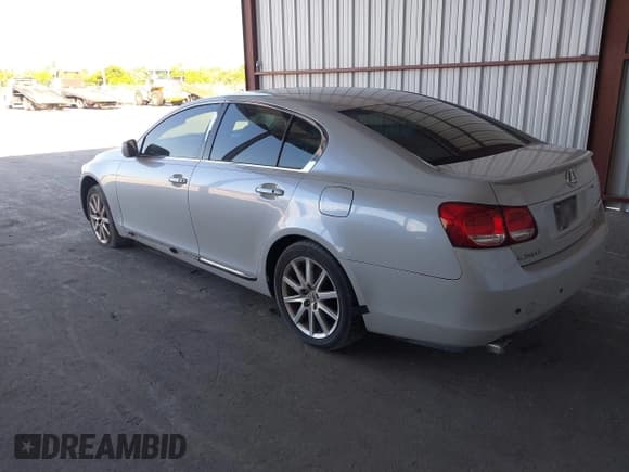 ✅ 2006 Lexus GS 300 • VIN: JTHCH96SX60008231 • Lot: 43658442. Wystawiony na IAAI z przebiegiem 230 332 mil. Bezpłatny archiwum sprzedaży aukcyjnych z USA i szczegółowy raport historii pojazdu na DreamBid. Zdjęcie 3.