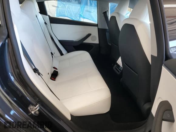 ✅ 2025 Tesla Model 3 Long Range • VIN: 5YJ3E1EB4SF016589 • Lot: 86481365. Wystawiony na Copart z przebiegiem 4 107 mil. Bezpłatny archiwum sprzedaży aukcyjnych z USA i szczegółowy raport historii pojazdu na DreamBid. Zdjęcie 10.
