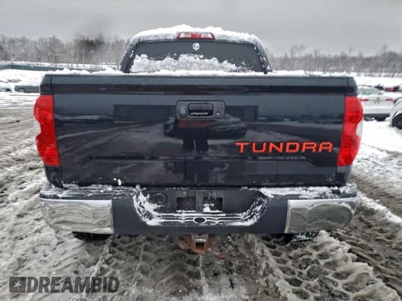 ✅ 2015 Toyota Tundra SR5 • VIN: 5TFDY5F10FX446124 • Lot: 94560605. Listed on Copart with 110,293 mi. Free auction sales archive from the USA and detailed vehicle history report at DreamBid. Image 6.