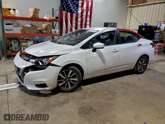 ✅ 2022 Nissan Versa SV • VIN: 3N1CN8EV6NL853825 • Lot: 95205885. Wystawiony na Copart z przebiegiem 43 812 mil. Bezpłatny archiwum sprzedaży aukcyjnych z USA i szczegółowy raport historii pojazdu na DreamBid. Zdjęcie 1.