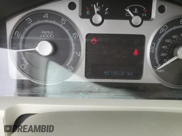 ✅ 2009 Mercury Mariner Premier • VIN: 4M2CU97G79KJ00973 • Лот: 64493465. Опубликован ранее на Copart с пробегом 40 195 миль. Бесплатный доступ к архиву аукционных продаж из США и подробный отчёт об истории автомобиля на DreamBid. Изображение 9.