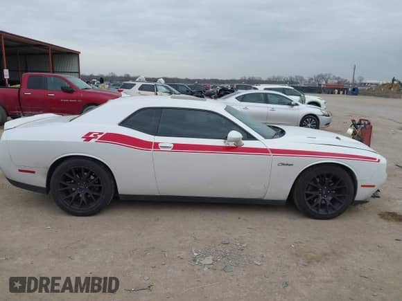 2015 Dodge Challenger R/T Plus with VIN 2C3CDZBT9FH878368, listed as a IAAI auction lot 41440807 with 85,497 mi miles and . Bid and sale history available at DreamBid. Image 13.