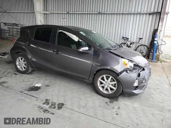 ✅ 2012 Toyota Prius Three • VIN: JTDKDTB31C1010640 • Lot: 82182385. Listed on Copart with 224,085 mi. Free auction sales archive from the USA and detailed vehicle history report at DreamBid. Image 4.