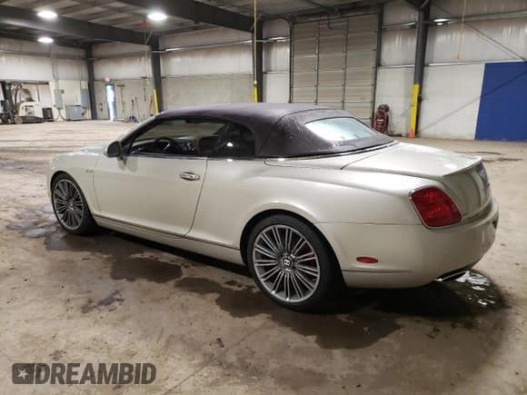 ✅ 2010 Bentley Continental GT • VIN: SCBDP3ZA3AC063350 • Lot: 44031934. Wystawiony na Copart z przebiegiem 42 573 mil. Bezpłatny archiwum sprzedaży aukcyjnych z USA i szczegółowy raport historii pojazdu na DreamBid. Zdjęcie 2.