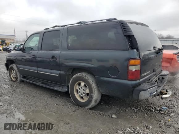 ✅ 2003 Chevrolet Suburban LT • VIN: 1GNEC16Z83J131868 • Лот: 42106895. Опубликован ранее на Copart с пробегом Не указан. Бесплатный доступ к архиву аукционных продаж из США и подробный отчёт об истории автомобиля на DreamBid. Изображение 2.