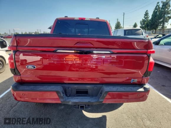✅ 2022 Ford F-150 Lightning Pro • VIN: 1FT6W1EV5NWG11276 • Lot: 80348385. Listed on Copart with 65,716 mi. Free auction sales archive from the USA and detailed vehicle history report at DreamBid. Image 6.