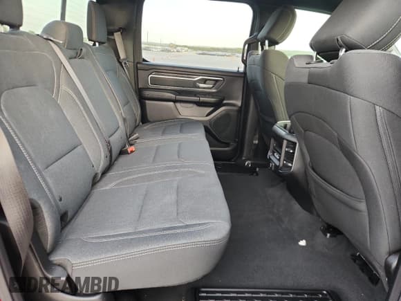 ✅ 2019 Ram 1500 Big Horn • VIN: 1C6SRFFT2KN622597 • Lot: 90007875. Listed on Copart with 121,377 mi. Free auction sales archive from the USA and detailed vehicle history report at DreamBid. Image 10.