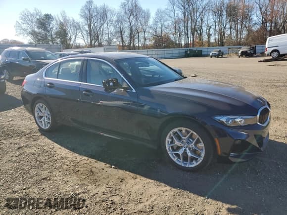 ✅ 2025 BMW 3 Series 330i xDrive • VIN: 3MW89CW00S8E95257 • Lot: 93047745. Wystawiony na Copart z przebiegiem 1 698 mil. Bezpłatny archiwum sprzedaży aukcyjnych z USA i szczegółowy raport historii pojazdu na DreamBid. Zdjęcie 4.