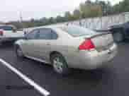 2010 Chevrolet Impala LT z VIN 2G1WB5EN6A1240626, wystawiony jako IAAI lot #43505357 z przebiegiem 193 840 mil mil oraz . Historia ofert i sprzedaży dostępna na DreamBid. Obrazek 3.