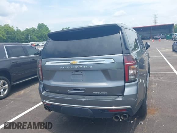 ✅ 2022 Chevrolet Suburban Premier • VIN: 1GNSKFKD9NR183852 • Lot: 42583343. Wystawiony na IAAI z przebiegiem 74 421 mil. Bezpłatny archiwum sprzedaży aukcyjnych z USA i szczegółowy raport historii pojazdu na DreamBid. Zdjęcie 16.