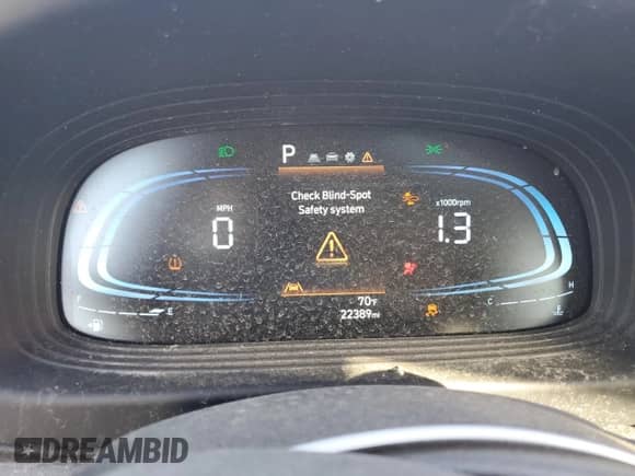 2023 Hyundai Venue SEL с VIN KMHRC8A35PU266862, выставлен на аукционе Copart как лот 77446174 с пробегом 22 389 миль миль и Списание • Salvage title. История ставок и продаж доступна на DreamBid. Изображение 9.