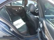 ✅ 2016 Mercedes-Benz C 300 • VIN: 55SWF4JB5GU111976 • Lot: 42345740. Wystawiony na IAAI z przebiegiem 46 427 mil. Bezpłatny archiwum sprzedaży aukcyjnych z USA i szczegółowy raport historii pojazdu na DreamBid. Zdjęcie 8.