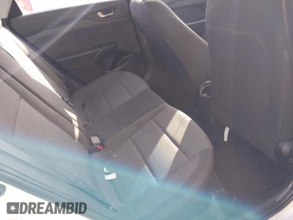 ✅ 2018 Hyundai Accent SE • VIN: 3KPC24A3XJE021924 • Лот: 41562577. Опубликован ранее на IAAI с пробегом 83 596 миль. Бесплатный доступ к архиву аукционных продаж из США и подробный отчёт об истории автомобиля на DreamBid. Изображение 8.