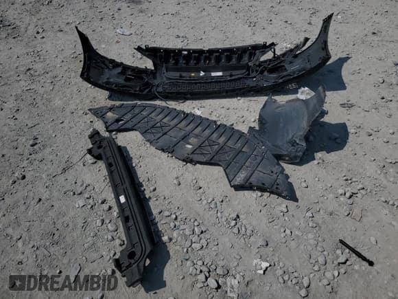 ✅ 2016 Jaguar XF S • VIN: SAJBM4BV8GCY05736 • Лот: 62484815. Опубликован ранее на Copart с пробегом 96 813 миль. Бесплатный доступ к архиву аукционных продаж из США и подробный отчёт об истории автомобиля на DreamBid. Изображение 12.