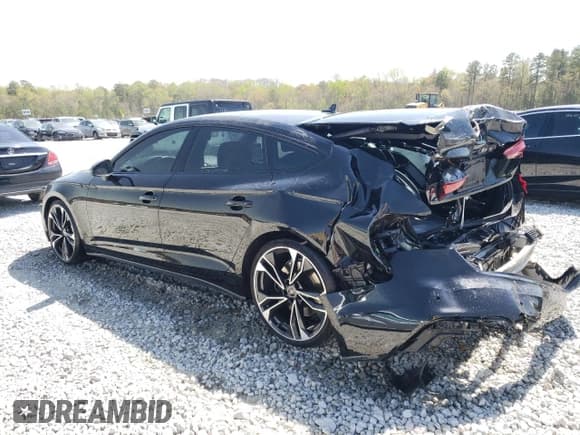 ✅ 2022 Audi S5 Sportback Premium Plus • VIN: WAUC4CF57NA039673 • Лот: 50370225. Опубликован ранее на Copart с пробегом 37 118 миль. Бесплатный доступ к архиву аукционных продаж из США и подробный отчёт об истории автомобиля на DreamBid. Изображение 2.