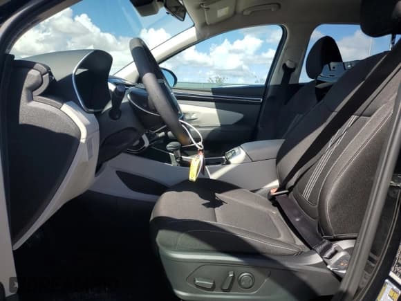 ✅ 2024 Hyundai Tucson SEL • VIN: 5NMJB3DE3RH387761 • Lot: 76938974. Wystawiony na Copart z przebiegiem 11 470 mil. Bezpłatny archiwum sprzedaży aukcyjnych z USA i szczegółowy raport historii pojazdu na DreamBid. Zdjęcie 7.