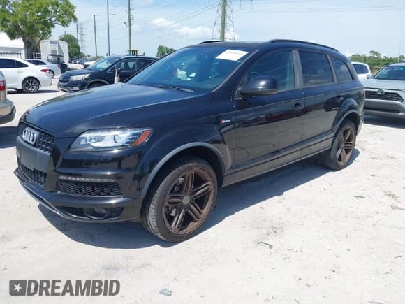 ✅ 2012 Audi Q7 S line • VIN: WA1DGAFE3CD001754 • Lot: 41939144. Wystawiony na IAAI z przebiegiem 126 490 mil. Bezpłatny archiwum sprzedaży aukcyjnych z USA i szczegółowy raport historii pojazdu na DreamBid. Zdjęcie 17.