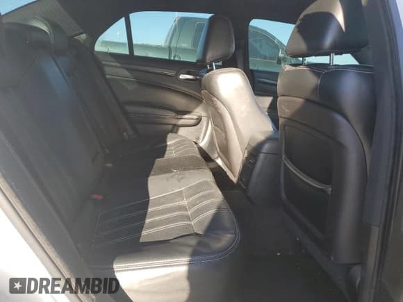 ✅ 2016 Chrysler 300 S • VIN: 2C3CCAGGXGH262082 • Lot: 82567975. Listed on Copart with 112,989 mi. Free auction sales archive from the USA and detailed vehicle history report at DreamBid. Image 10.