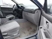 ✅ 2005 Kia Sorento LX • VIN: KNDJD733255347623 • Lot: 43808470. Wystawiony na IAAI z przebiegiem 159 583 mil. Bezpłatny archiwum sprzedaży aukcyjnych z USA i szczegółowy raport historii pojazdu na DreamBid. Zdjęcie 5.