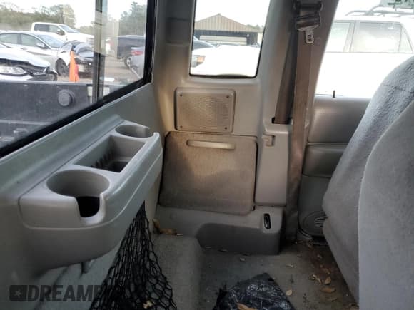 ✅ 1998 Ford Ranger XL • VIN: 1FTYR14C9WTA12660 • Lot: 88120915. Listed on Copart with 588,132 mi. Free auction sales archive from the USA and detailed vehicle history report at DreamBid. Image 10.