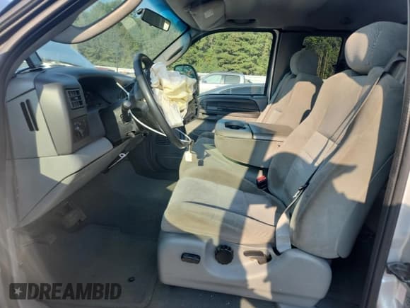 ✅ 2003 Ford F-250 XL • VIN: 1FTNX20PX3EC09103 • Lot: 81070325. Listed on Copart with 121,786 mi. Free auction sales archive from the USA and detailed vehicle history report at DreamBid. Image 7.