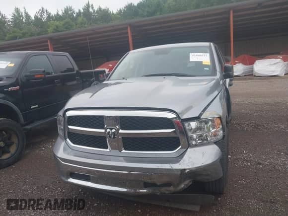 2024 Ram 1500 SLT z VIN 1C6RR6GG2RS135931, wystawiony jako IAAI lot #42509523 z przebiegiem 27 074 mil mil oraz . Historia ofert i sprzedaży dostępna na DreamBid. Obrazek 12.