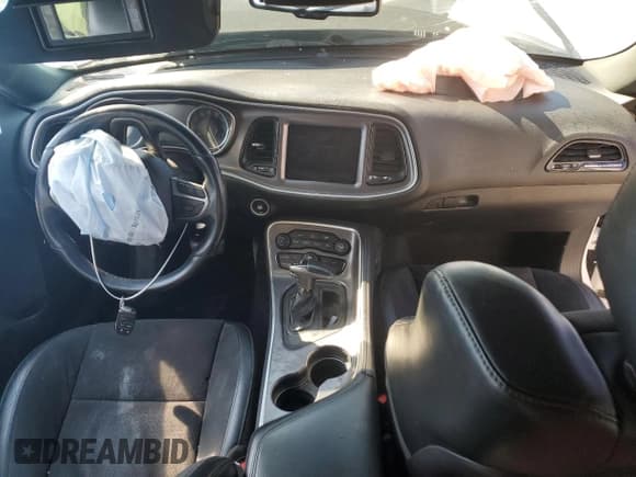 ✅ 2019 Dodge Challenger GT • VIN: 2C3CDZKG8KH741791 • Lot: 45267213. Wystawiony na Copart z przebiegiem 66 206 mil. Bezpłatny archiwum sprzedaży aukcyjnych z USA i szczegółowy raport historii pojazdu na DreamBid. Zdjęcie 8.