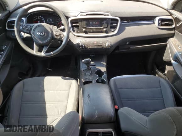 ✅ 2016 Kia Sorento LX • VIN: 5XYPGDA36GG038492 • Lot: 70763185. Listed on Copart with 143,867 mi. Free auction sales archive from the USA and detailed vehicle history report at DreamBid. Image 8.