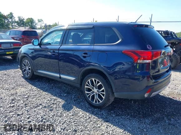 2016 Mitsubishi Outlander SE с VIN JA4AZ3A33GZ021168, выставлен на аукционе IAAI как лот 43171822 с пробегом 136 051 миль миль и . История ставок и продаж доступна на DreamBid. Изображение 3.
