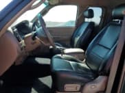 ✅ 2001 Toyota Tundra Limited • VIN: 5TBRT38191S176453 • Lot: 65287875. Listed on Copart with 274,035 mi. Free auction sales archive from the USA and detailed vehicle history report at DreamBid. Image 7.