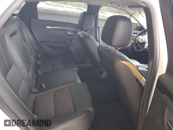 ✅ 2018 Chevrolet Impala LT • VIN: 1G1105SA8JU135527 • Лот: 54045715. Опубликован ранее на Copart с пробегом 214 599 миль. Бесплатный доступ к архиву аукционных продаж из США и подробный отчёт об истории автомобиля на DreamBid. Изображение 10.