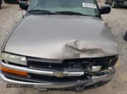 ✅ 2003 Chevrolet S-10 LS • VIN: 1GCCS19X238263447 • Lot: 82533325. Wystawiony na Copart z przebiegiem 89 514 mil. Bezpłatny archiwum sprzedaży aukcyjnych z USA i szczegółowy raport historii pojazdu na DreamBid. Zdjęcie 11.